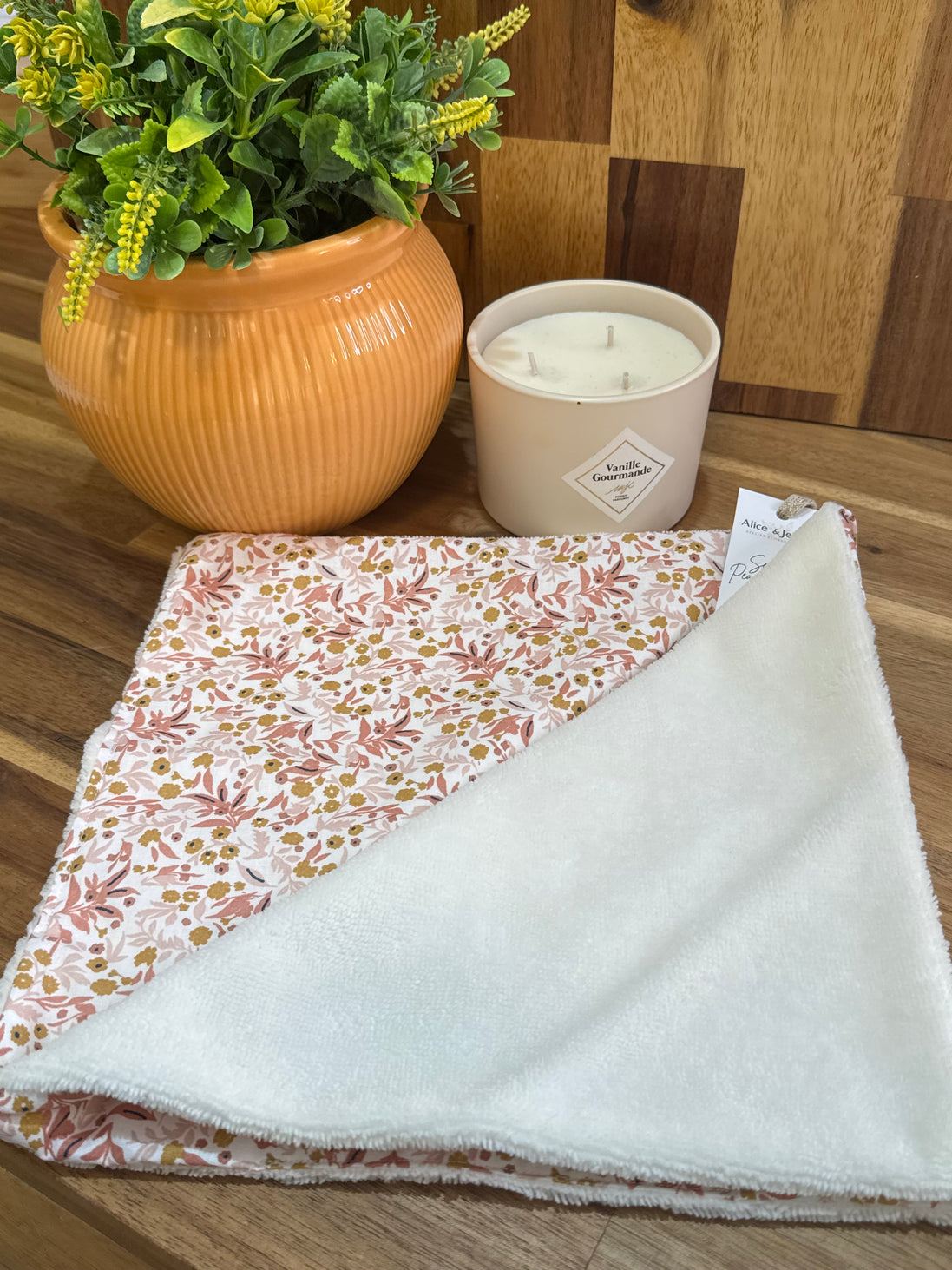 Serviette visage peaux sensibles Léontine