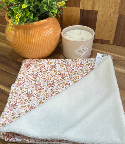 Serviette visage peaux sensibles Léontine