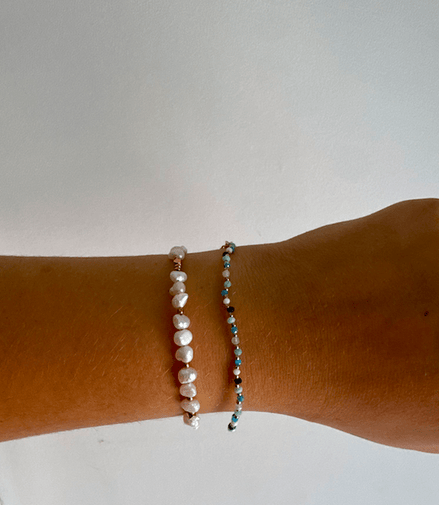 Bracelet Liorah - sur fil avec pâtes de verres et perles en acier inoxydable - Vert