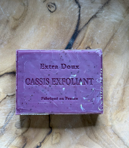 Savon de Provence solide Exfoliant parfum Cassis – 100g