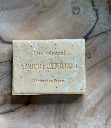 Savon de Provence solide Exfoliant parfum Abricot – 100g