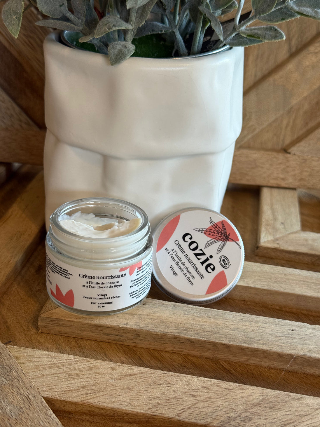 Crème nourrissante visage à l’huile de chanvre et eau florale de thym