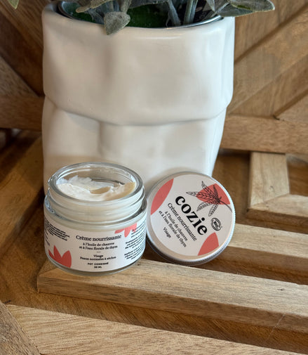 Crème nourrissante visage à l’huile de chanvre et eau florale de thym