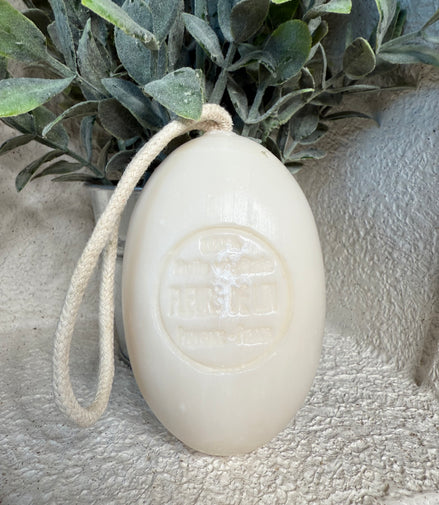 Savon ovale sur corde Fleur de Lin 200g