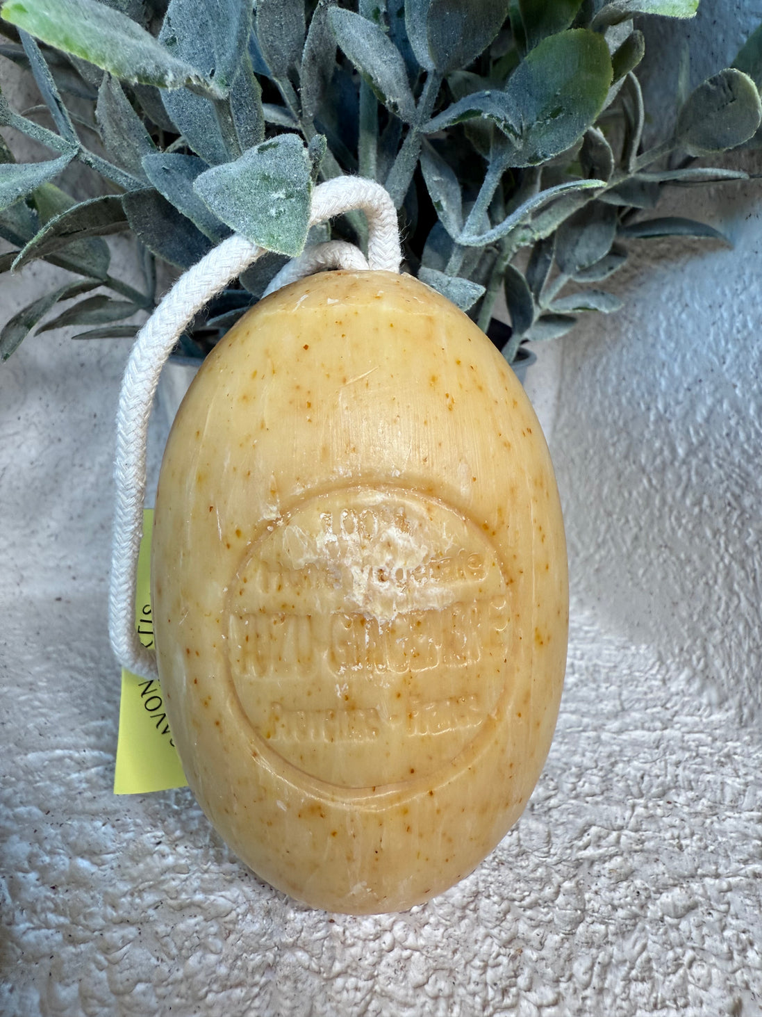 Savon sur corde Yuzu, Gingembre avec exfoliant écorce de citron 200g