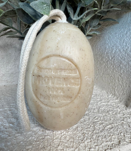 Savon Ovale sur corde Thé Vert Menthe Poivrée 200g