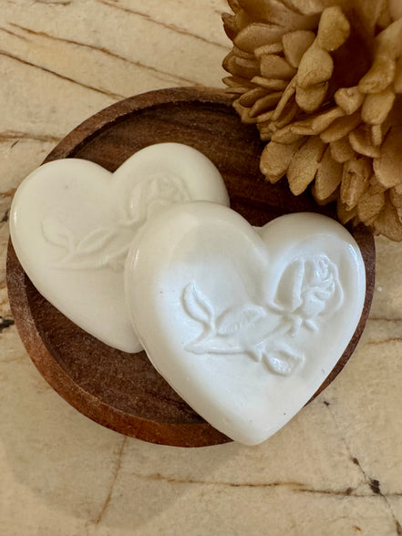 Petit savon coeur blanc fleur muguet