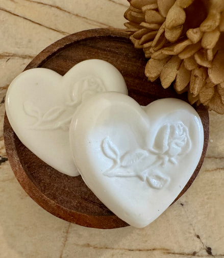 Petit savon coeur blanc fleur muguet